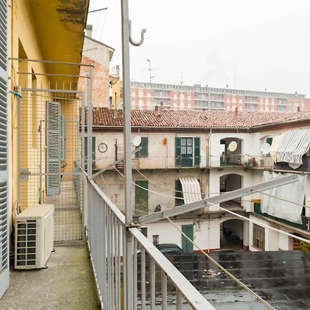 Alessandria Central Apt 10Min Walk Central Station Exterior photo